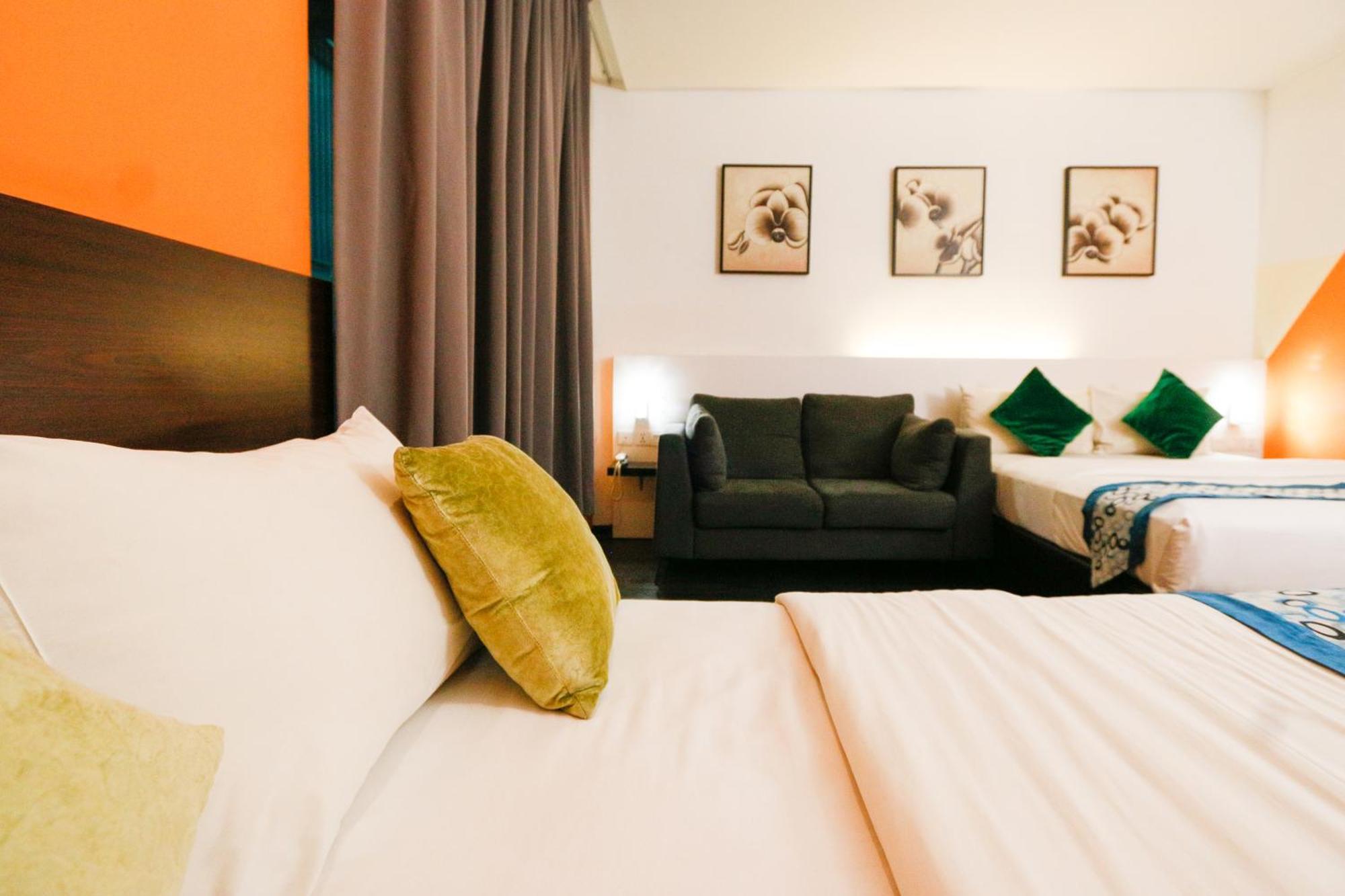 Golden Roof Hotel Ampang Ipoh Exterior photo