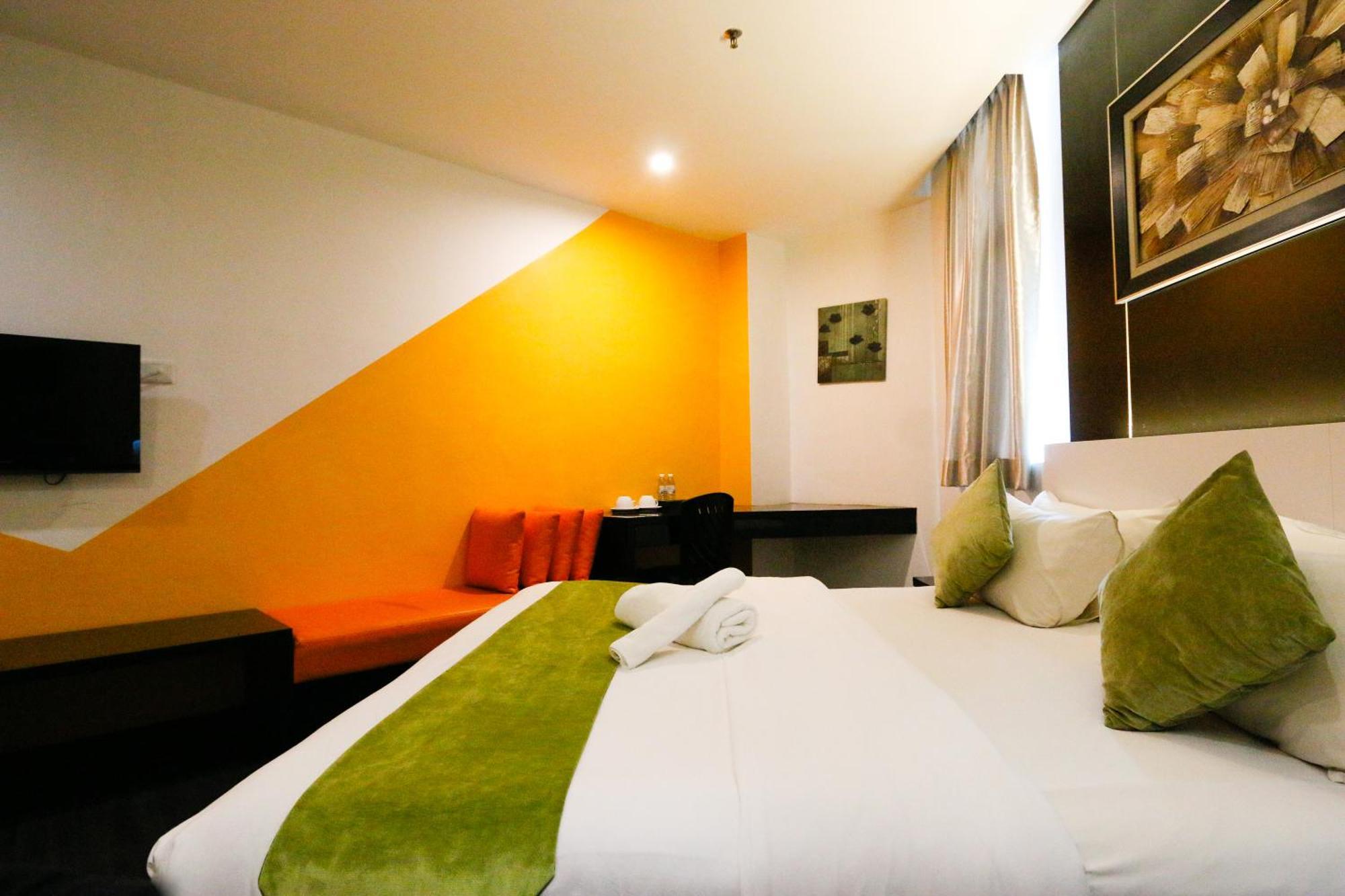Golden Roof Hotel Ampang Ipoh Exterior photo