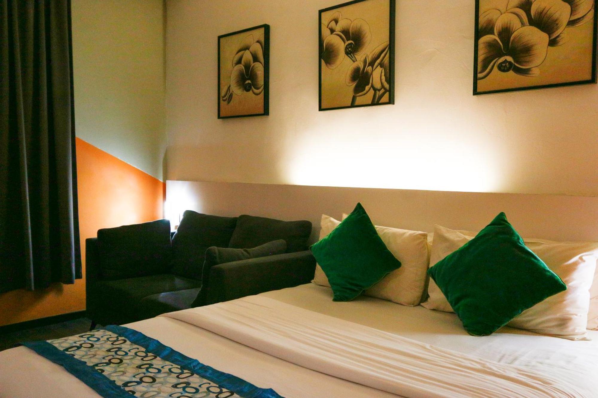 Golden Roof Hotel Ampang Ipoh Exterior photo