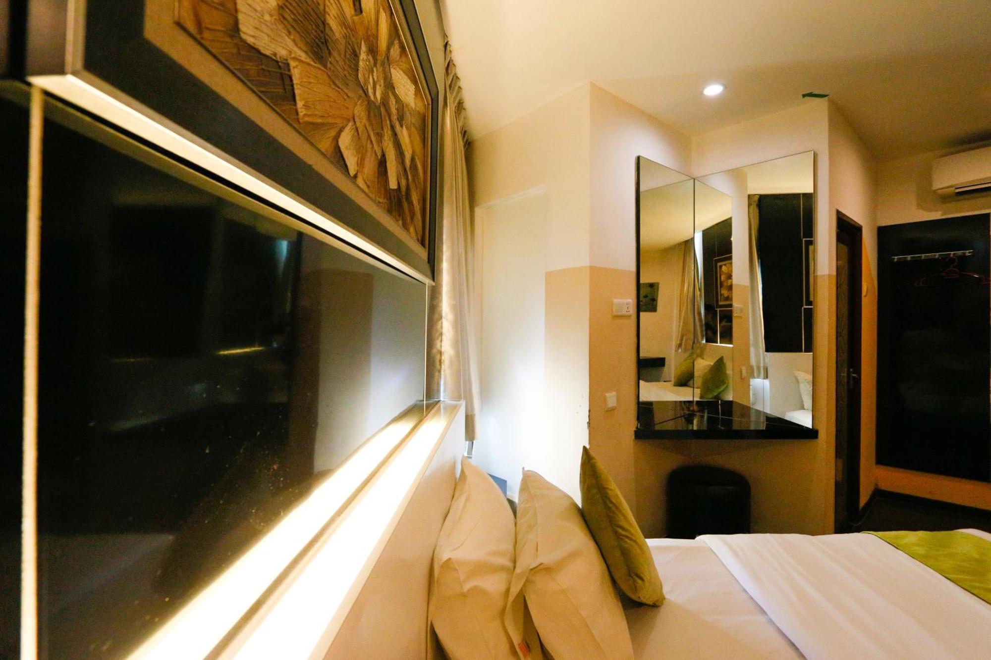 Golden Roof Hotel Ampang Ipoh Exterior photo